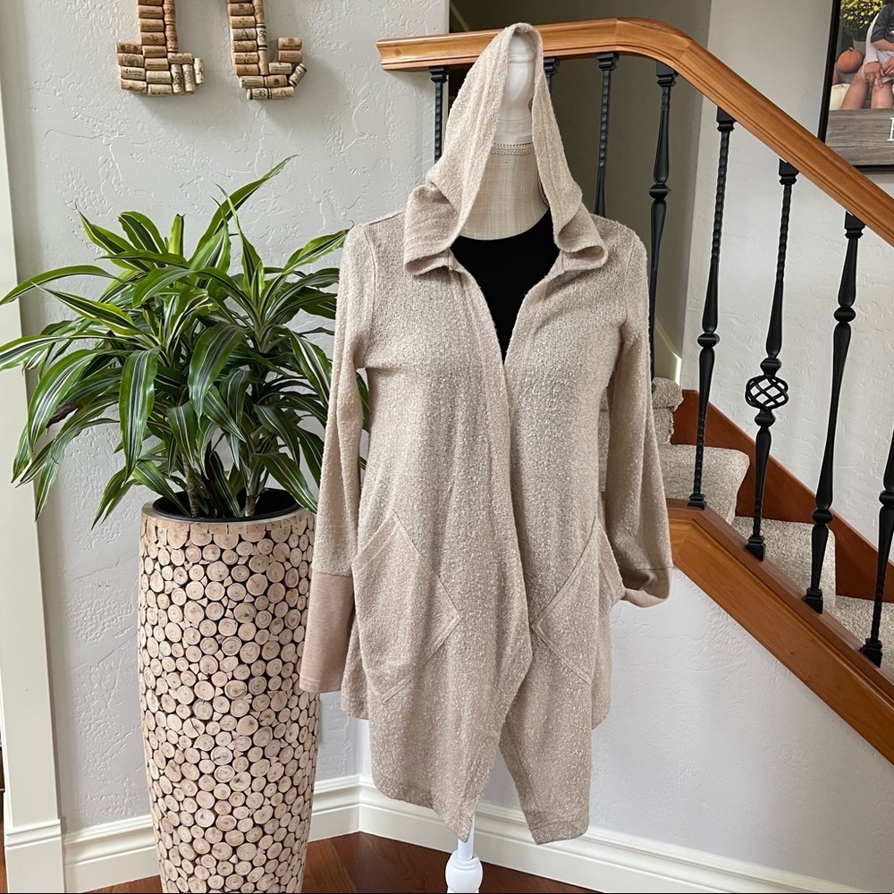 En Creme Wool Blended‎ Long-sleeved  Drape Cardigan Sweater in Tan Color Size: M